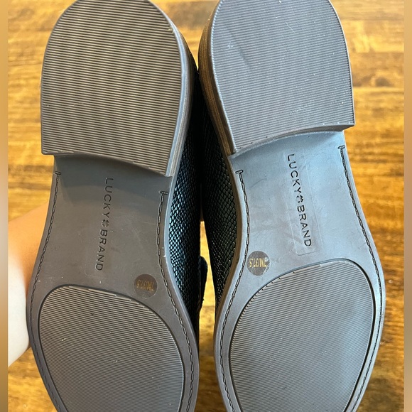 New!!! Lucky Brand Black Snakeskin Loafers - Picture 3 of 3